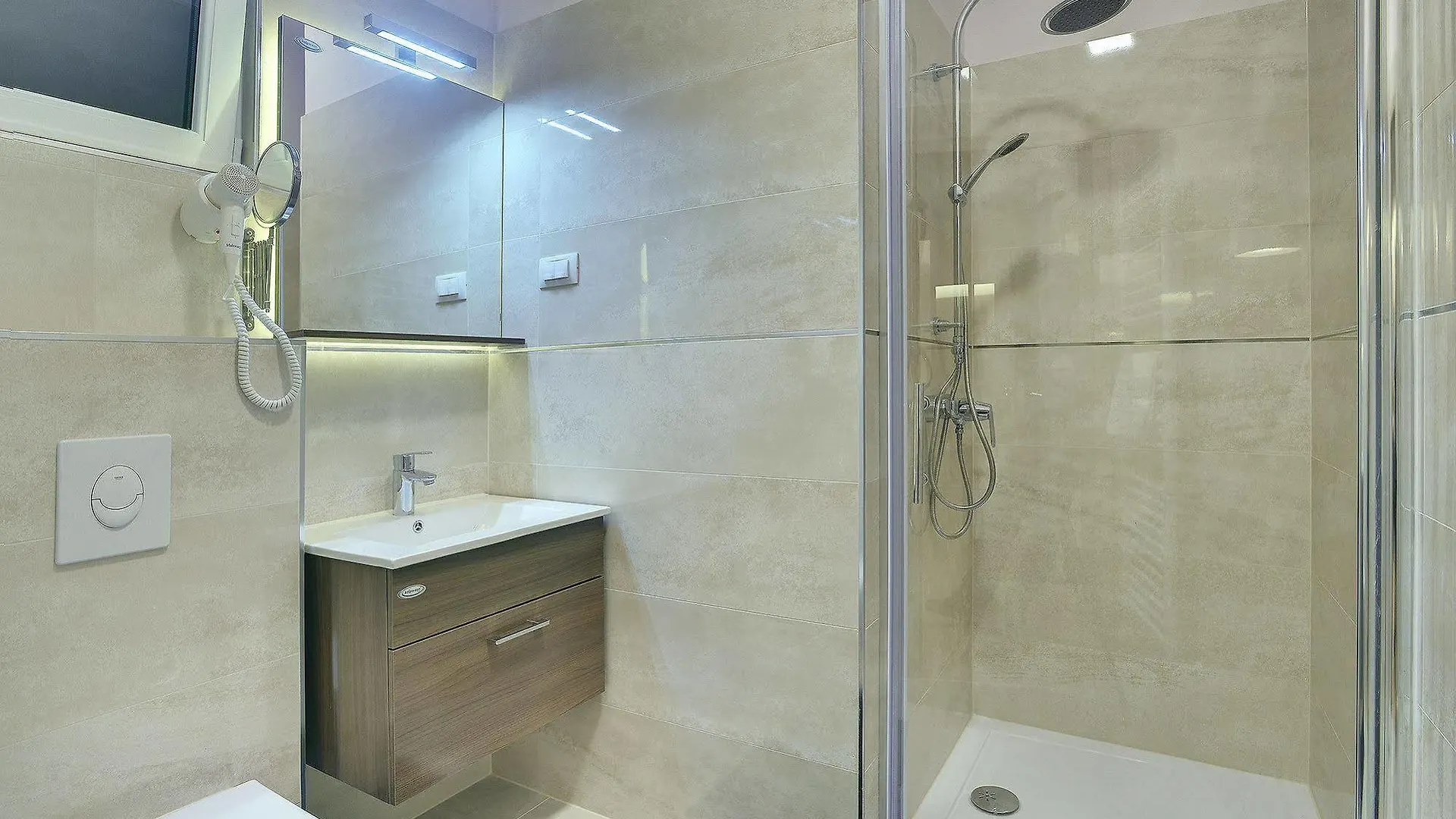 D&A Center Apartments With Free Parking Пула 0*,